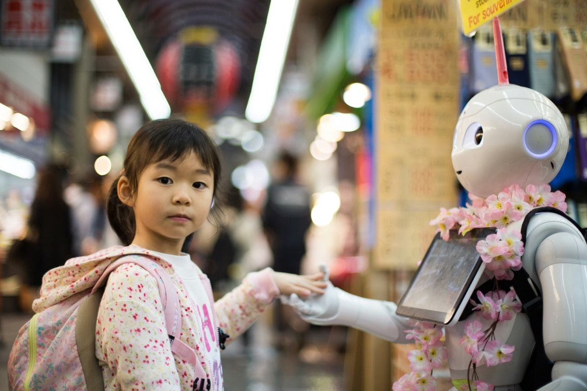 Virtual Companion Now on Your Neck With a Friend AI Necklace